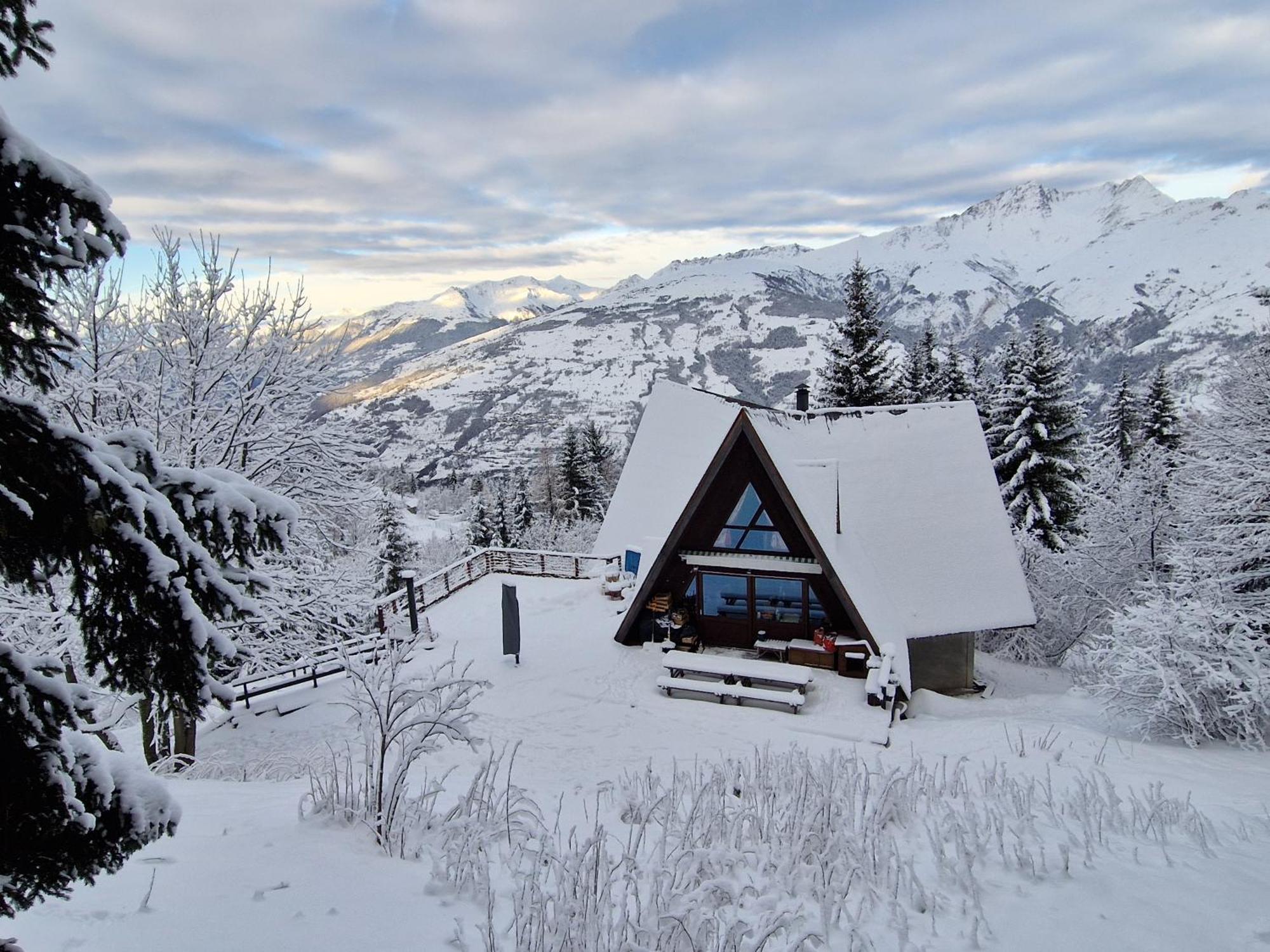 Le Chalet Pointu De Capucine Бур-Сен-Морис Екстериор снимка